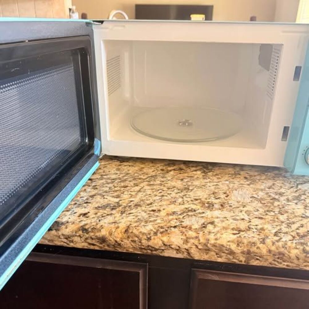 Galanz Retro Microwave